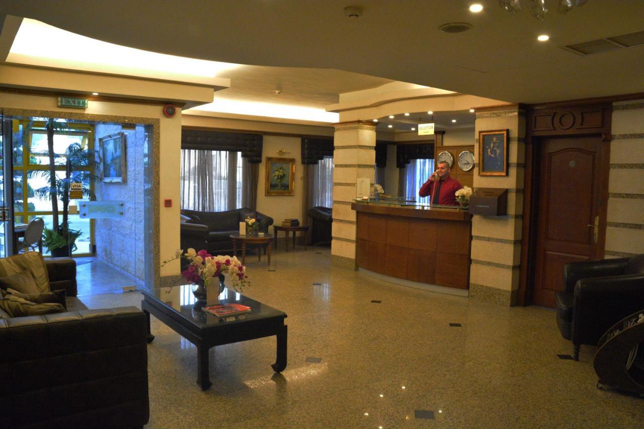 Capri Hotel Suites Ammán Kültér fotó